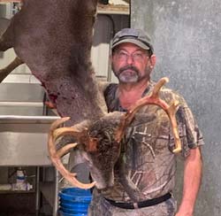 Joe - 132 inch 11 point